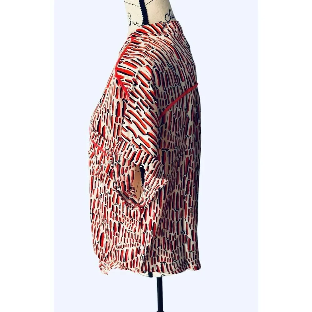 Umgee USA Shirt Women’s Large Red Black Abstract Button Up Tie Front K6122 NWT